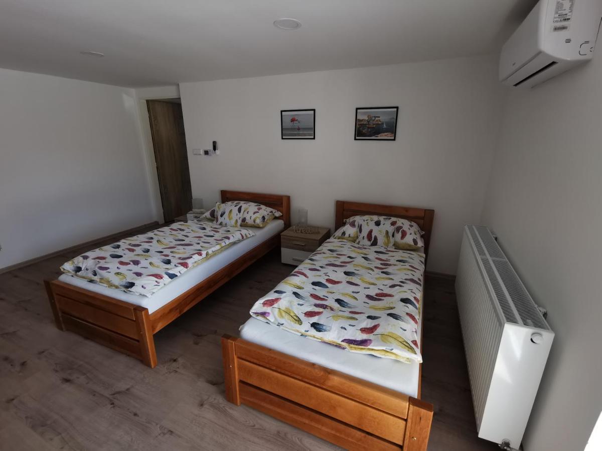 Apartmány Svítkov 79 Pardubice Exterior foto